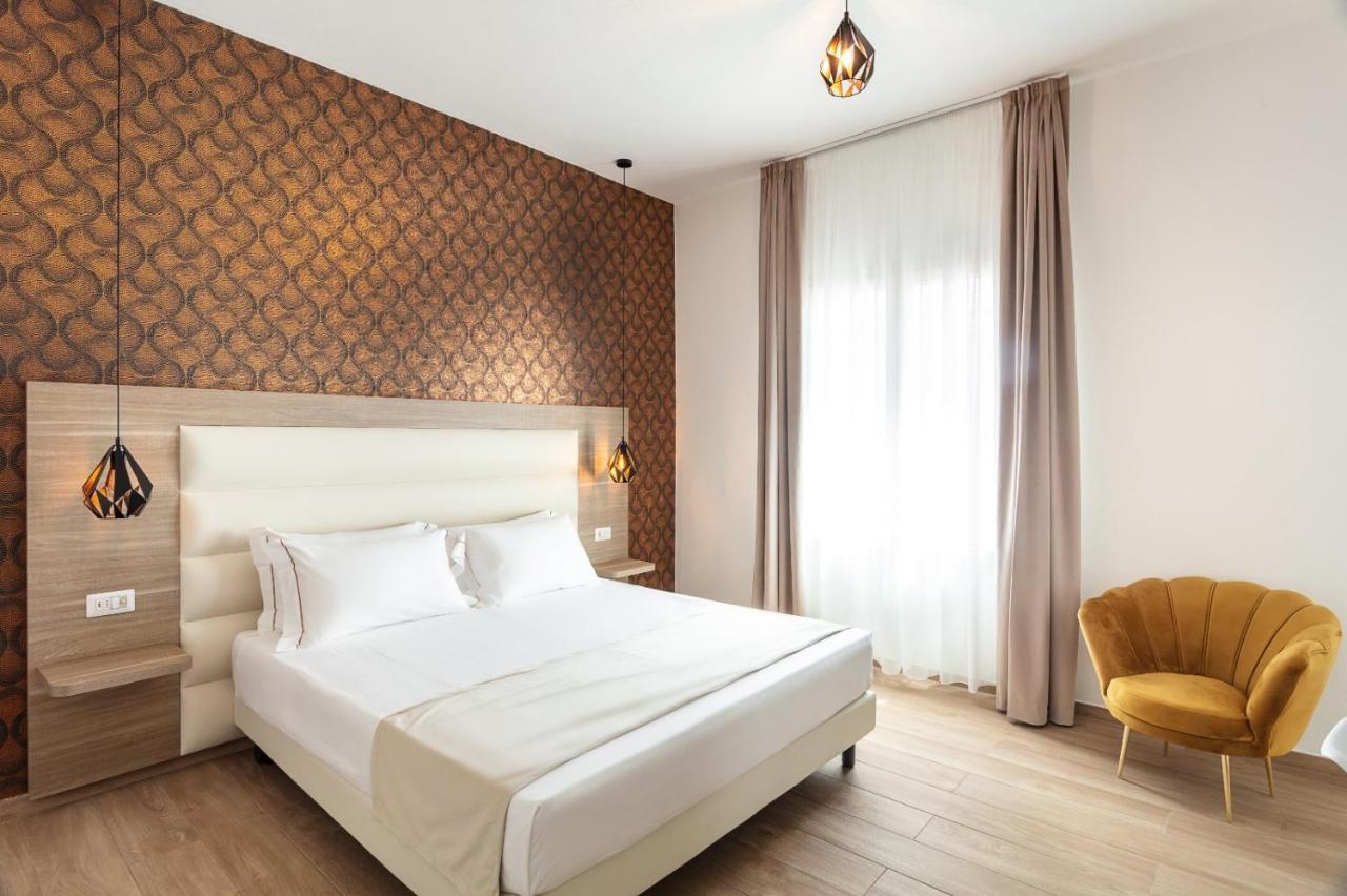 Lungomare Rooms ออลเบีย ภายนอก รูปภาพ